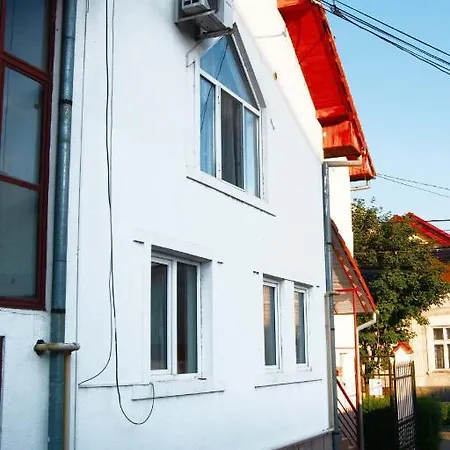 Hostel Divera *