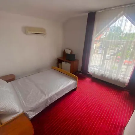 Hostel Divera