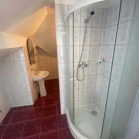 Divera Hostel
